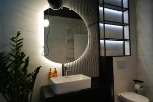 Flat 6 - Luxury Designer Apartment