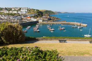 3 Bed in Mevagissey oc-vaview