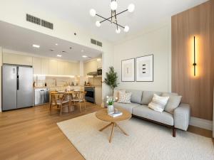 The Town Square Suite Luxury 2BR Near Qudra Lake