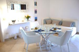 Mediterranean Apartment Pool & Parking