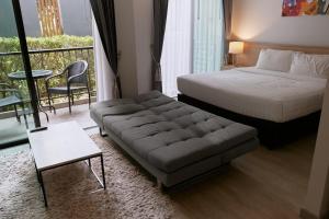 Comfy 1-BR Grand Kata VIP condo, 5 min to Kata beach