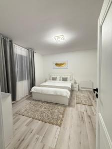 Fenyő Villa , Vila Bradul