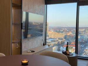 URBAN APARTMENTS Global - 22th Floor No 17 -Free Garage, Self Check-in