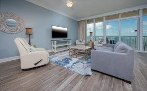 Phoenix Gulf Towers 1802