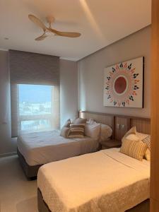 Apartamento Edificio Adalmar 804 con vista al mar