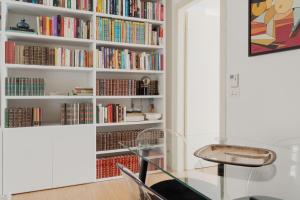 Porta Venezia Bilocale con letto soppalcato