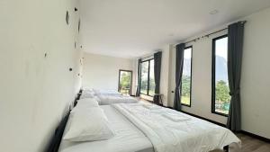 Una Backpackers Hostel