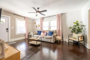 Quaint Indy Getaway in SoBro-Family Friendly