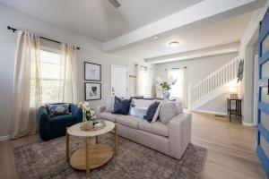 Modern 3BR Haven Near City Hotspots