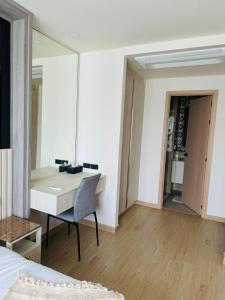 Cozy 1BR Condo 44sqm Ozone Bang Tao Phuket Beach !