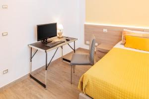 MillyHolidays - Apartment Sunflower - Center - Nearby Beach - Private Garden - Spa Pool