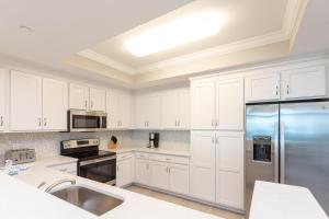 Phoenix Gulf Towers 2003