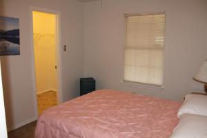 Spacious 4BR Near Riverwalk, Missions, Downtown San Antonio