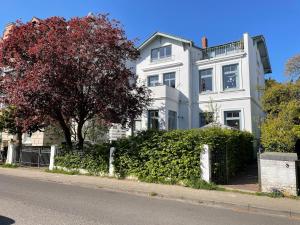 Helle Dachgeschosswohnung mit großer Südterrasse