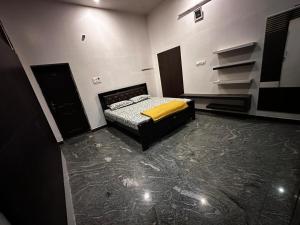Giri home stay