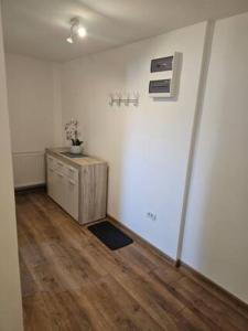 Schöne Vollausgestattete Gästewohnung Direkt in der Gartenstadt Leuna und nähe Geiseltalsee für 2 Personen 2207