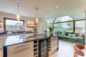 6 Bed in Ainsdale oc-w33455