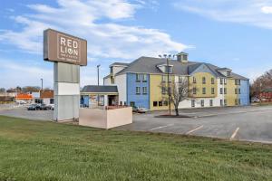 Red Lion Inn & Suites Blue Springs