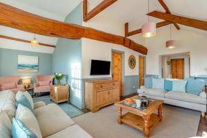 4 Bed in Shebbear oc-l33729