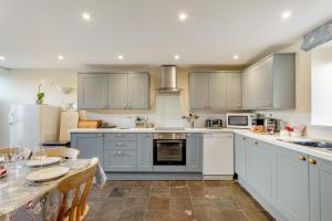 4 Bed in Shebbear oc-l33729