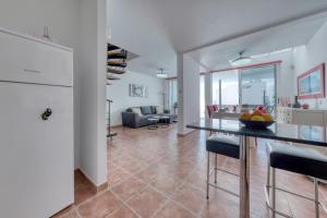 Villa Mariña- Heated pool