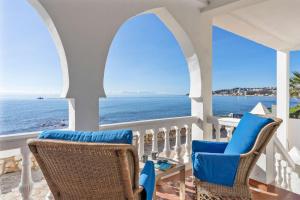 Bright Beachfront Apartment - ref 157 by Costarentals