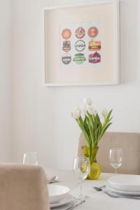 Lisbon Apartment Bairro Alto - Bica 3