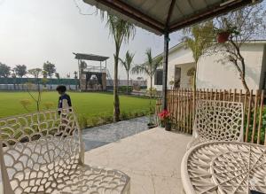 Khushrang - Close to Nature