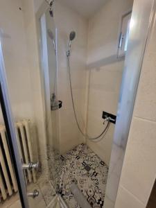 Le Lobrot - studio 2 personnes - parking facile