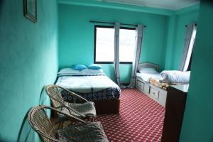 Tashidelek Guest Lodge & House