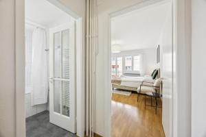 Stylish Studio in Zurich - Crown 11