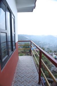 Tashidelek Guest Lodge & House