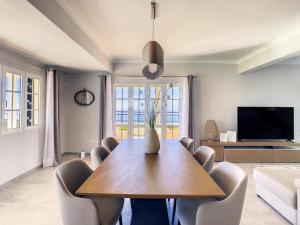 Villa Baradaye by Atlantic Holiday