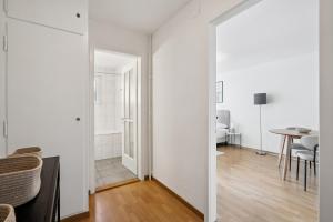 City-Studio - sweet and modest - Crown 14