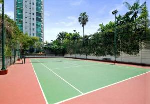 Golf View Apartment 2BR - Spacious, Comfortable - Pondok Indah