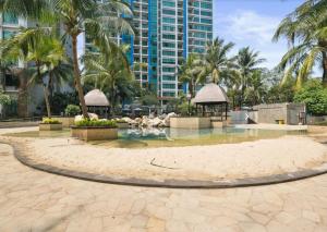 Golf View Apartment 2BR - Spacious, Comfortable - Pondok Indah