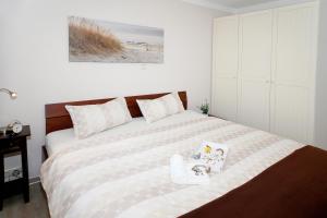 Strandstraße 32 - 04-36