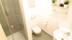 Strandstraße 32 - 04-06