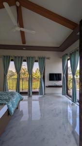 One World Luxury Villas