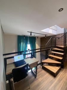 Modern Loft with Private Terrace