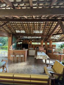 Chácara Paula - Socorro-SP - Piscina, Campo de Futebol, Churrasqueira, Forno à Lenha e muito mais!