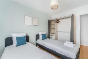 Cozy, Private Parking and Office with Screen 74 m2