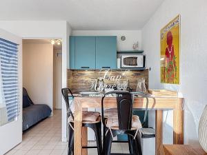 Studio 3 personnes avec terrasse à 500m de la plage Cavalière