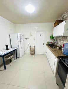 Descubra Cabo Frio - 3 Quartos Praia do Forte