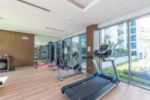 Family Friendly Studio in Dubai City Views Pool Free Parking