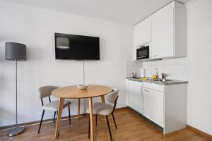 Cute studio in the center - Crown 42