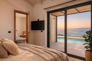 Hilaritas Suites Kefalonia, Luxury Villa-Style Suites with Private Pool & Stunning Sea Views