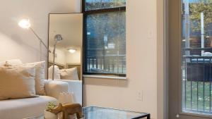 Landing Stunning 1BD Pool Clubhouse