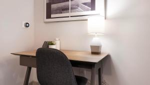 Landing Stunning 1BD Pool Clubhouse