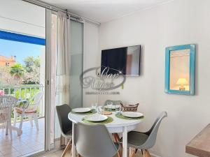 Appartement familial pour 4 personnes à 150m de la plage de Cavalière - Le Lavandou